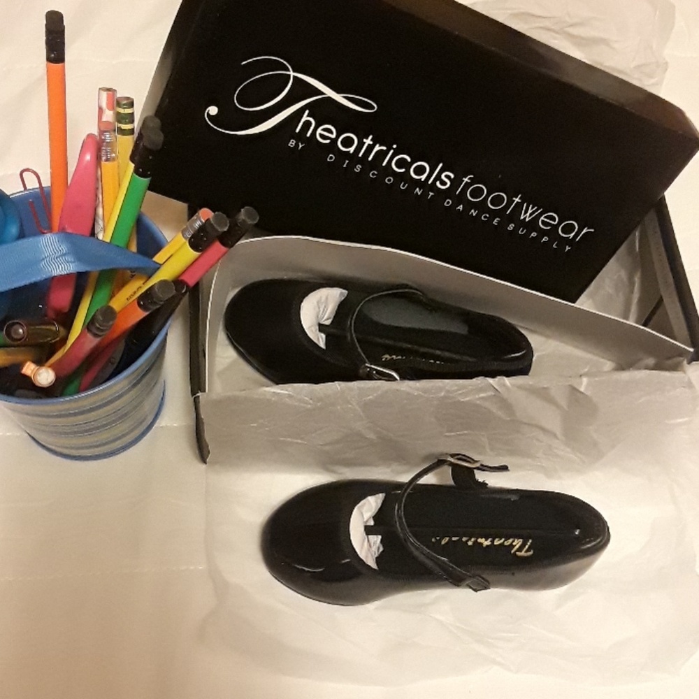 Kids tap shoes
